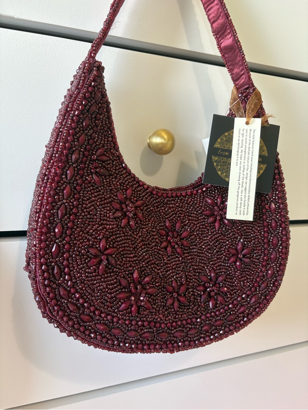 Handmade in India burgundy beaded shoulder bag - Picture 2 of 4